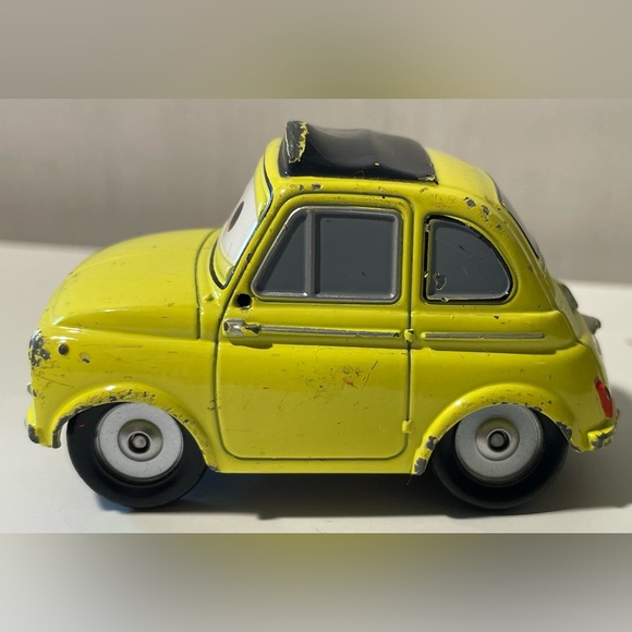 Vintage Disney Pixar Cars yellow Luigi Fiat 500 Cinquecento 1:55 Scale Diecast - Picture 7 of 7